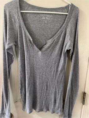 Victoria's Secret Gray Ribbed Crewneck Top